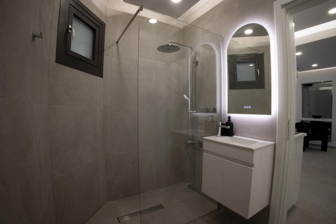 Phaedrus Living: Luxury Mackenzie Flat Apartman
