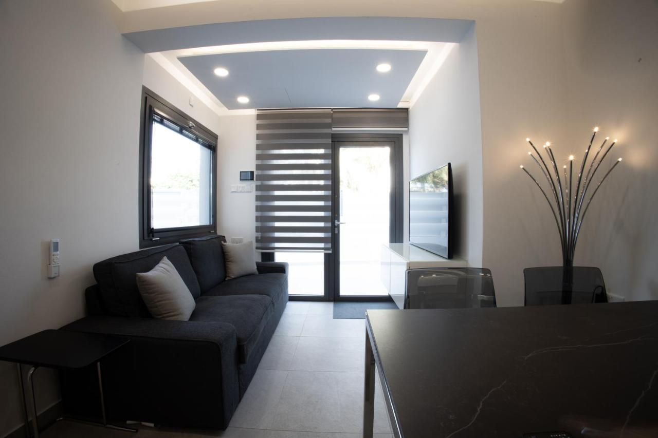 Phaedrus Living: Luxury Mackenzie Flat Apartman *
